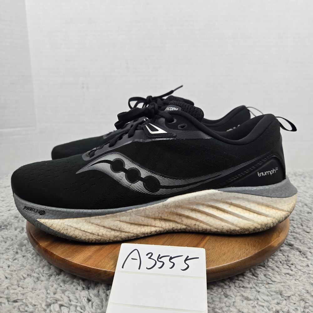Saucony Men 12W Wide Triumph 22 Black White Athletic Daily Gym Road Running Shoe